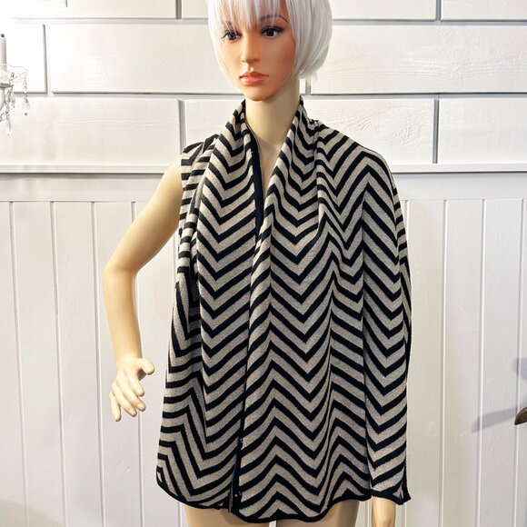 NEW CARDISHAWL Gold/Black SCARF WRAP METALLIC chevron stripe - Picture 7 of 10